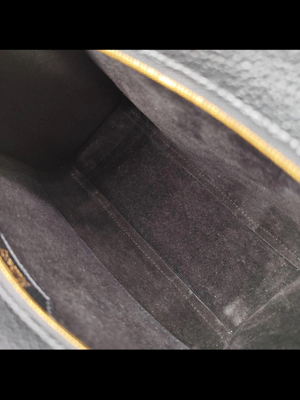 Mulberry Black Pebbled Leather Tote with Gold Hardware - Picture 13 of 16